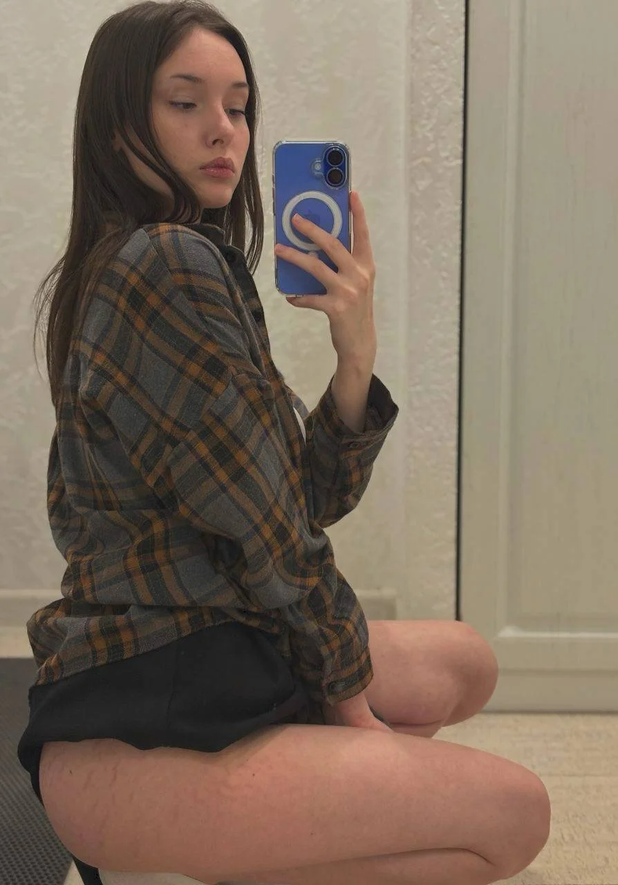 XXX Porn Photo of Nude JoniBreznak 12