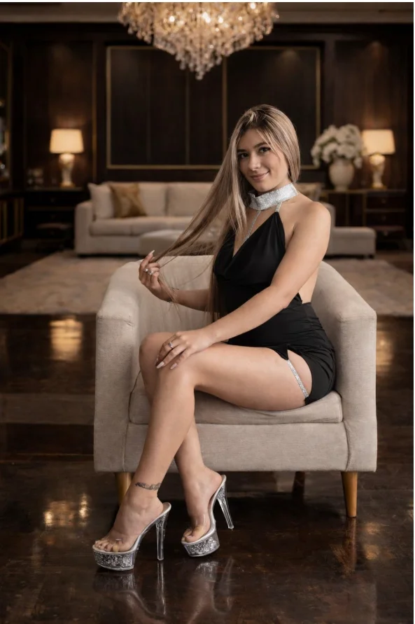 XXX Porn Photo of Nude Mia_Noirr 12