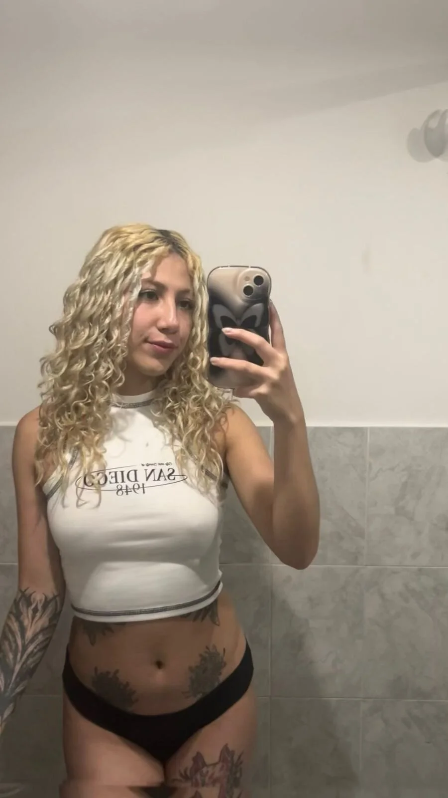 XXX Porn Photo of Nude aribunnie_fg 4