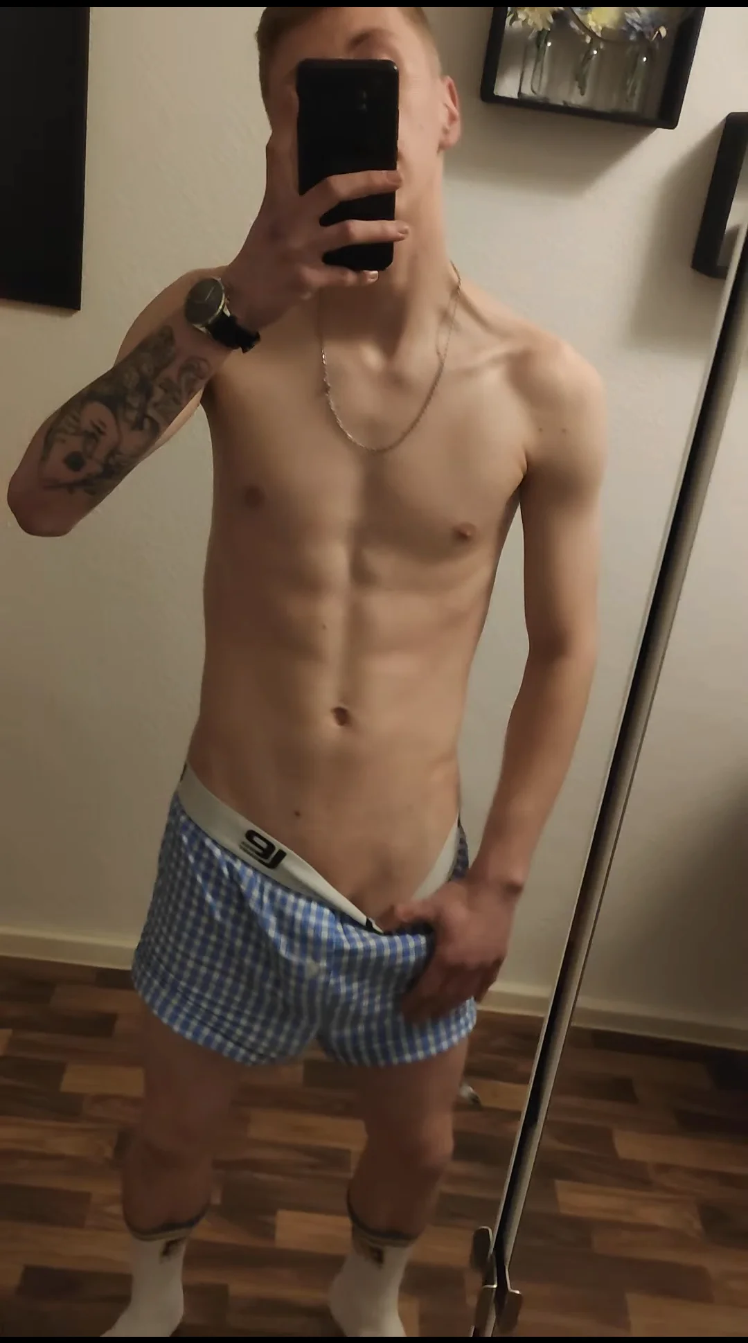 XXX Porn Photo of Nude W3rtzuio 2