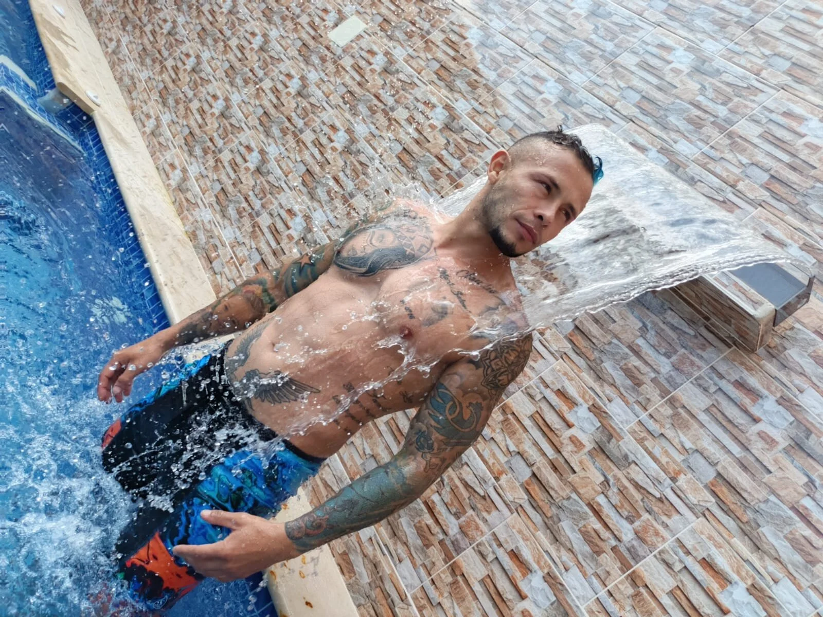 XXX Porn Photo of Nude sebastian_horny 38