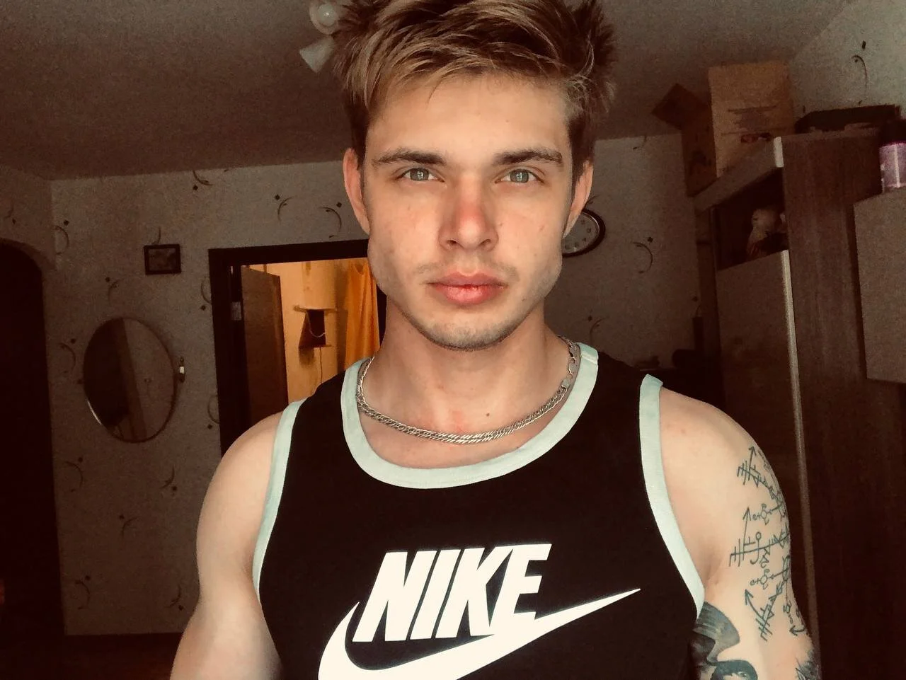 XXX Porn Photo of Nude maks_wolfis 3