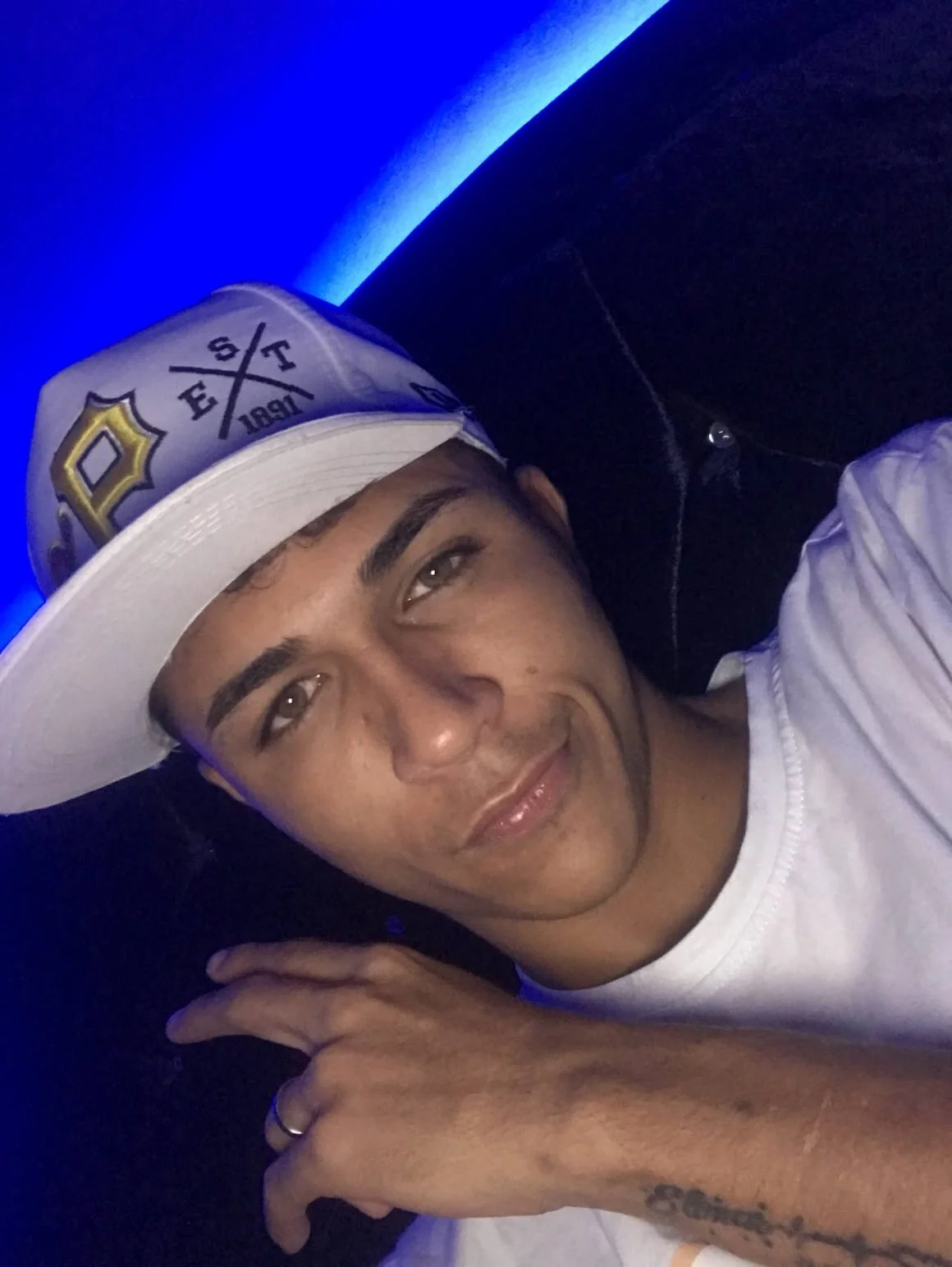 XXX Porn Photo of Nude sweet_boyhot 2