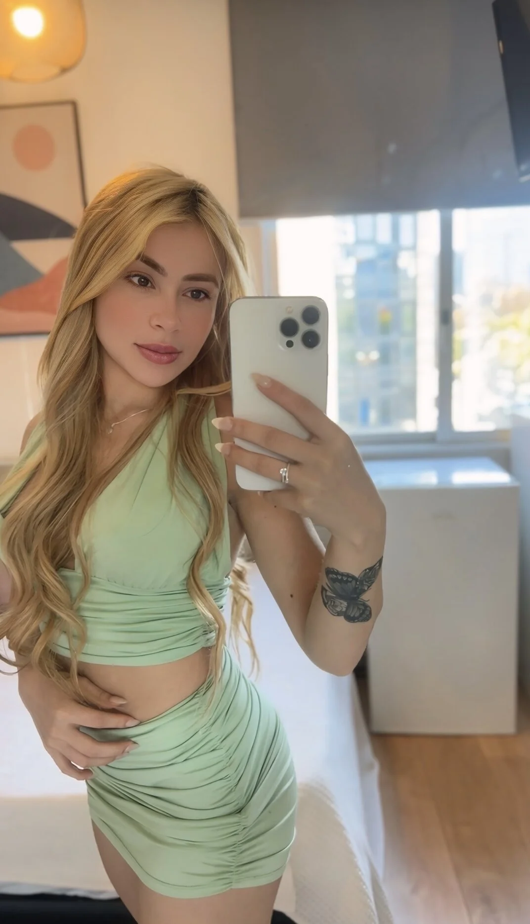 XXX Porn Photo of Nude sabriloirinha 2
