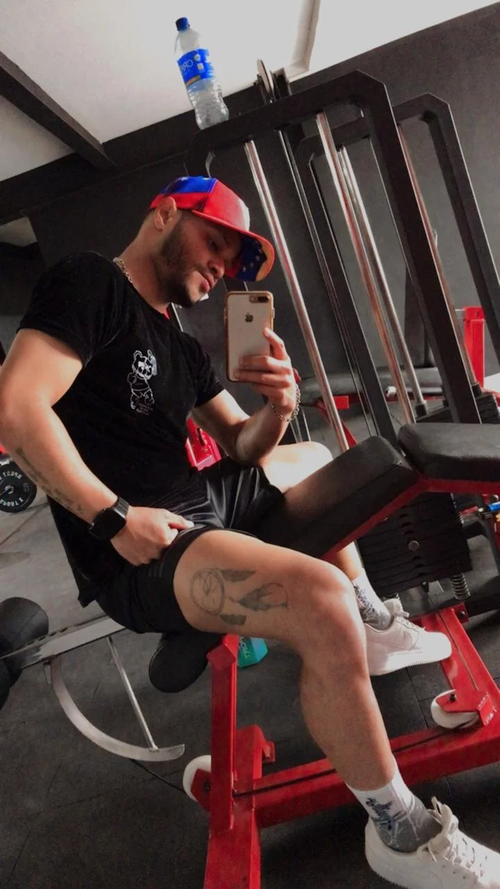 XXX Porn Photo of Nude Sebastian_lugo 27