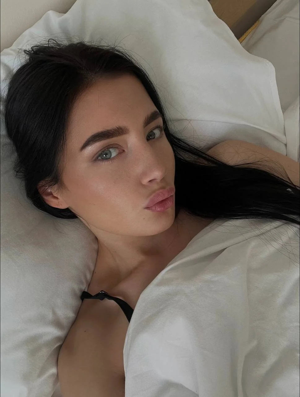 XXX Porn Photo of Nude RettaVroom 12