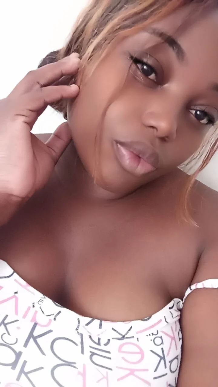 XXX Porn Photo of Nude lakarinati 1