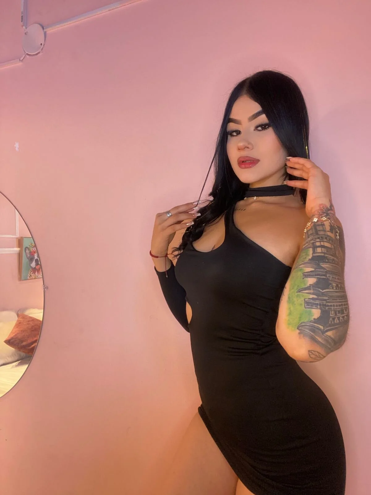 XXX Porn Photo of Nude Leyla-wason 2