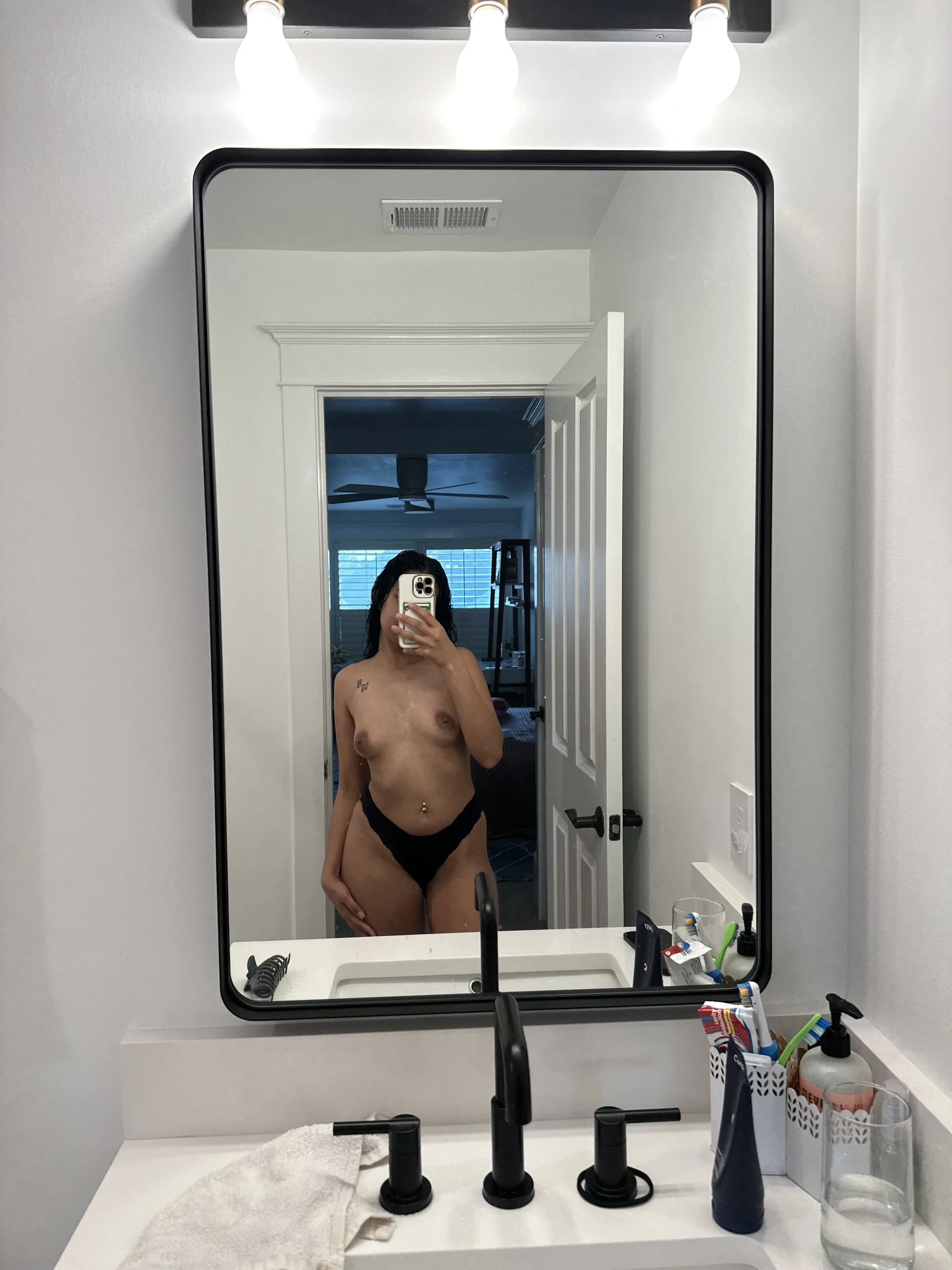 XXX Porn Photo of Nude Liyah_19 7
