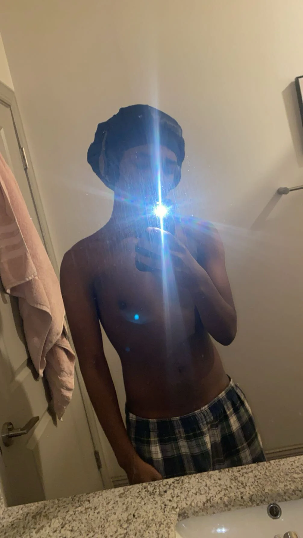 XXX Porn Photo of Nude Kingslxsher32 3