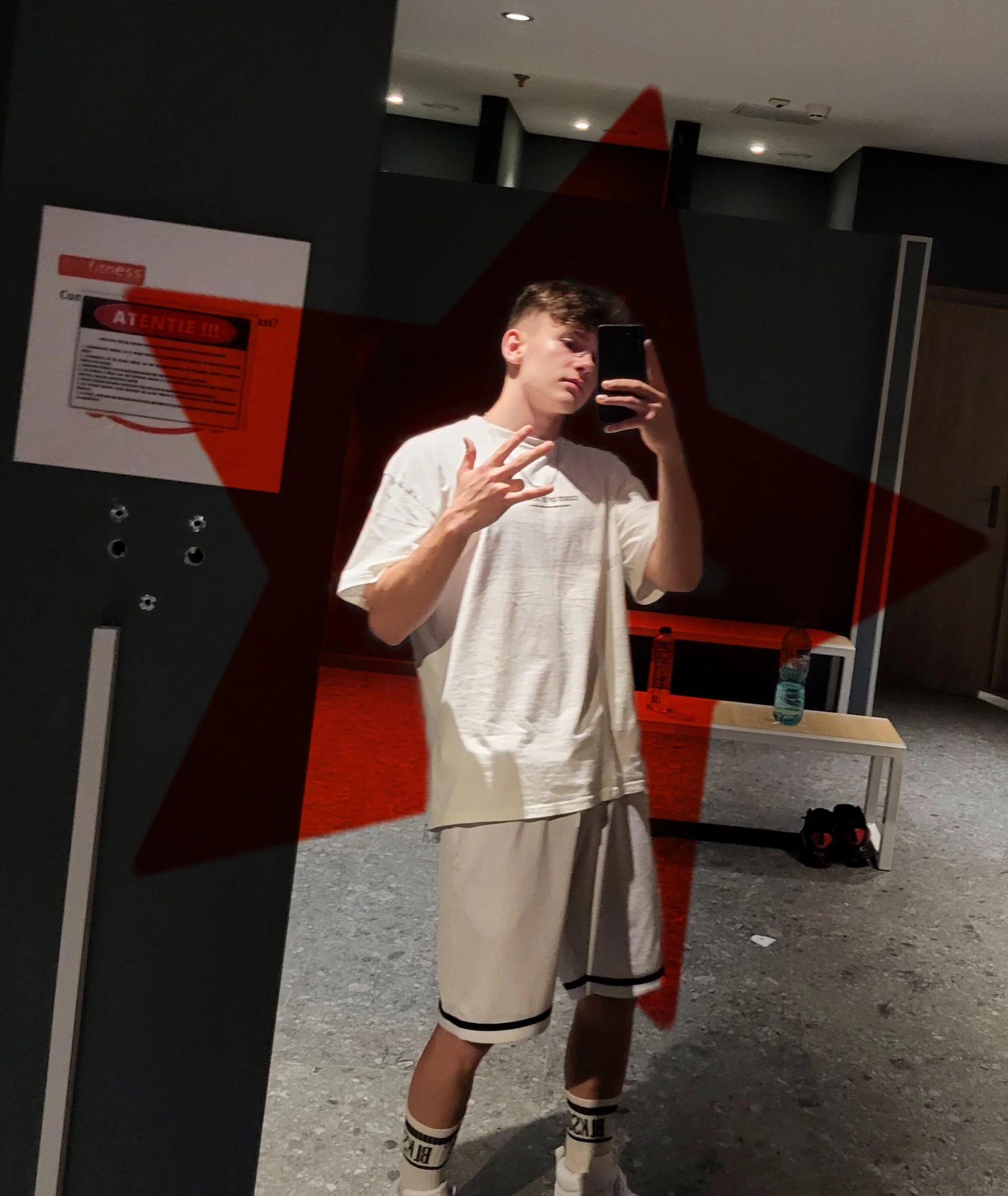 XXX Porn Photo of Nude BradyFlint 15