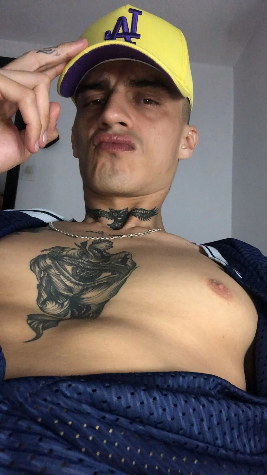 XXX Porn Photo of Nude bray_hotboy777 1