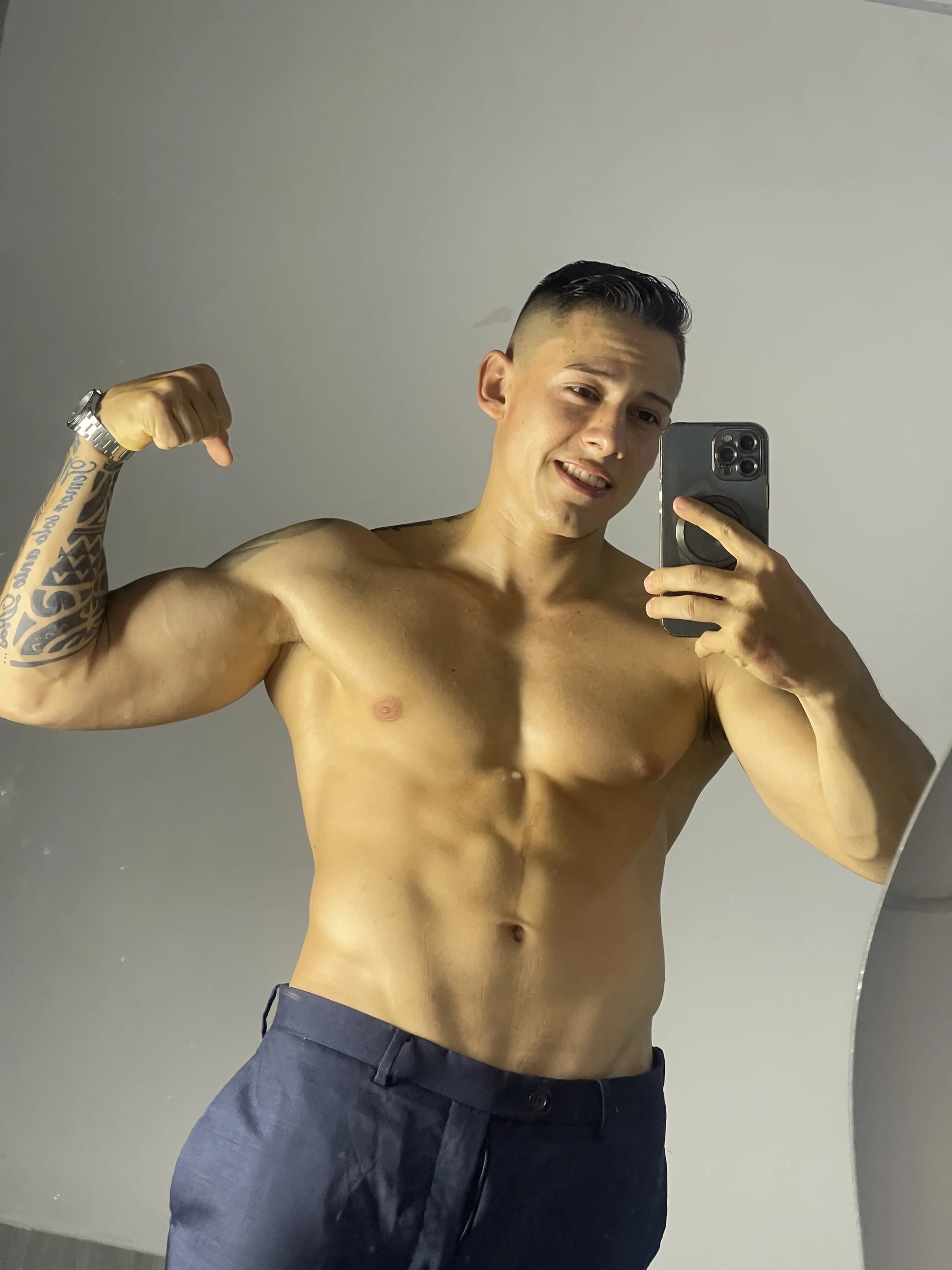 XXX Porn Photo of Nude Muscle_King_Cum 20