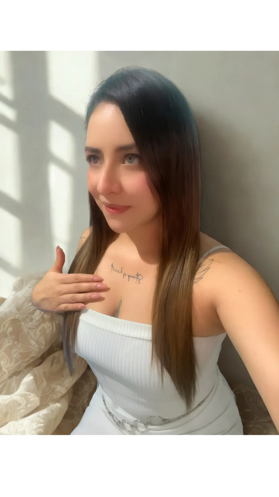 XXX Porn Photo of Nude AuraMist_Gold 2