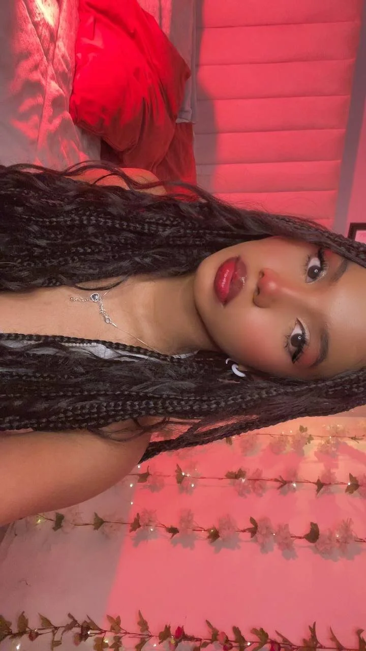 XXX Porn Photo of Nude Gigi_Strawberry 21