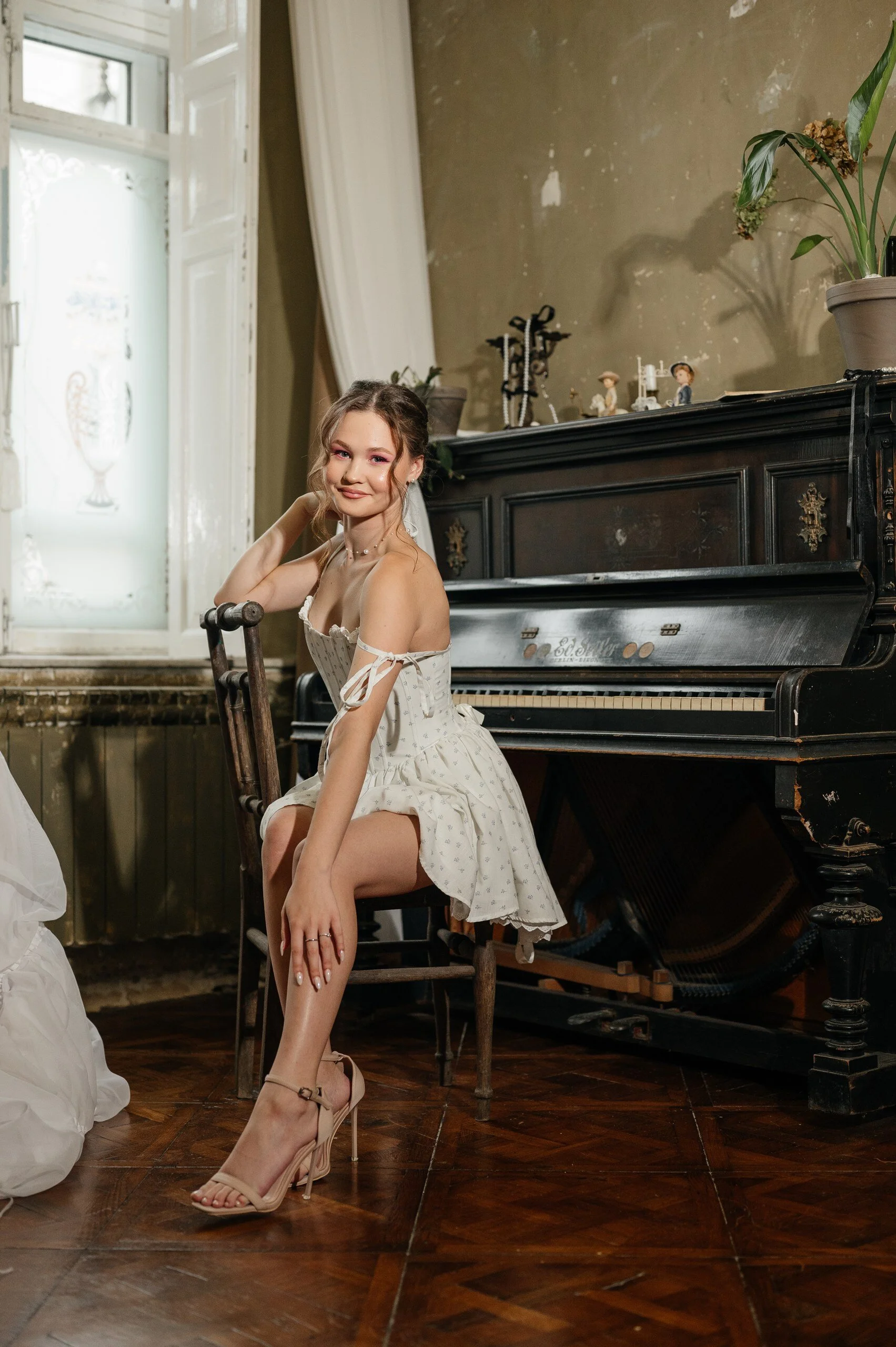 XXX Porn Photo of Nude AmeliRoyse 4