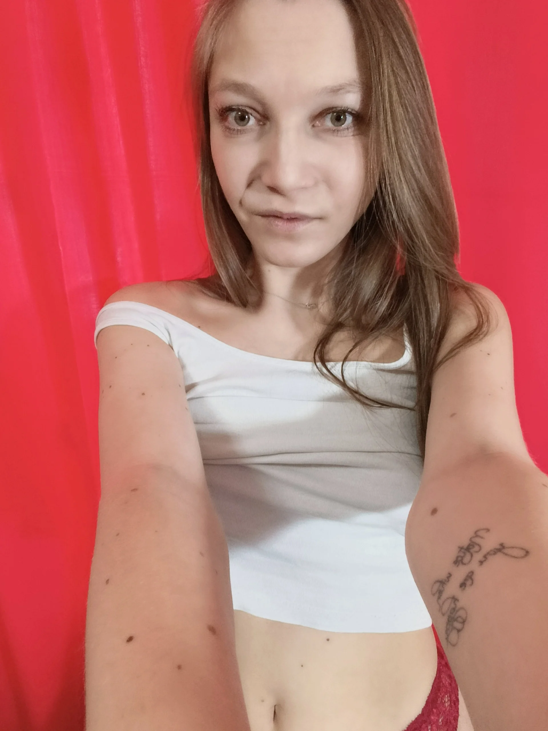 XXX Porn Photo of Nude EmillyPlay 1