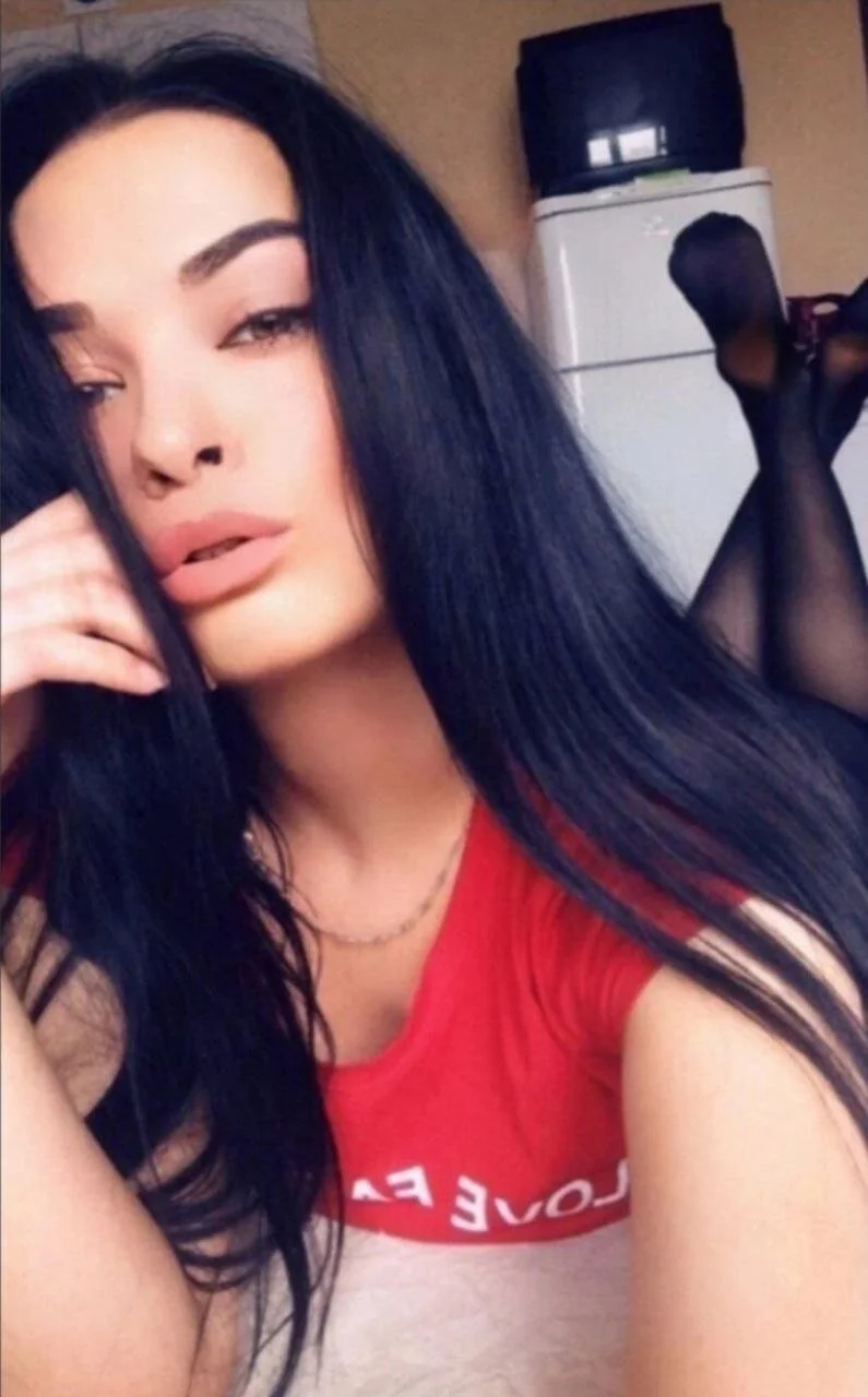 XXX Porn Photo of Nude Luxuriouss_s 17