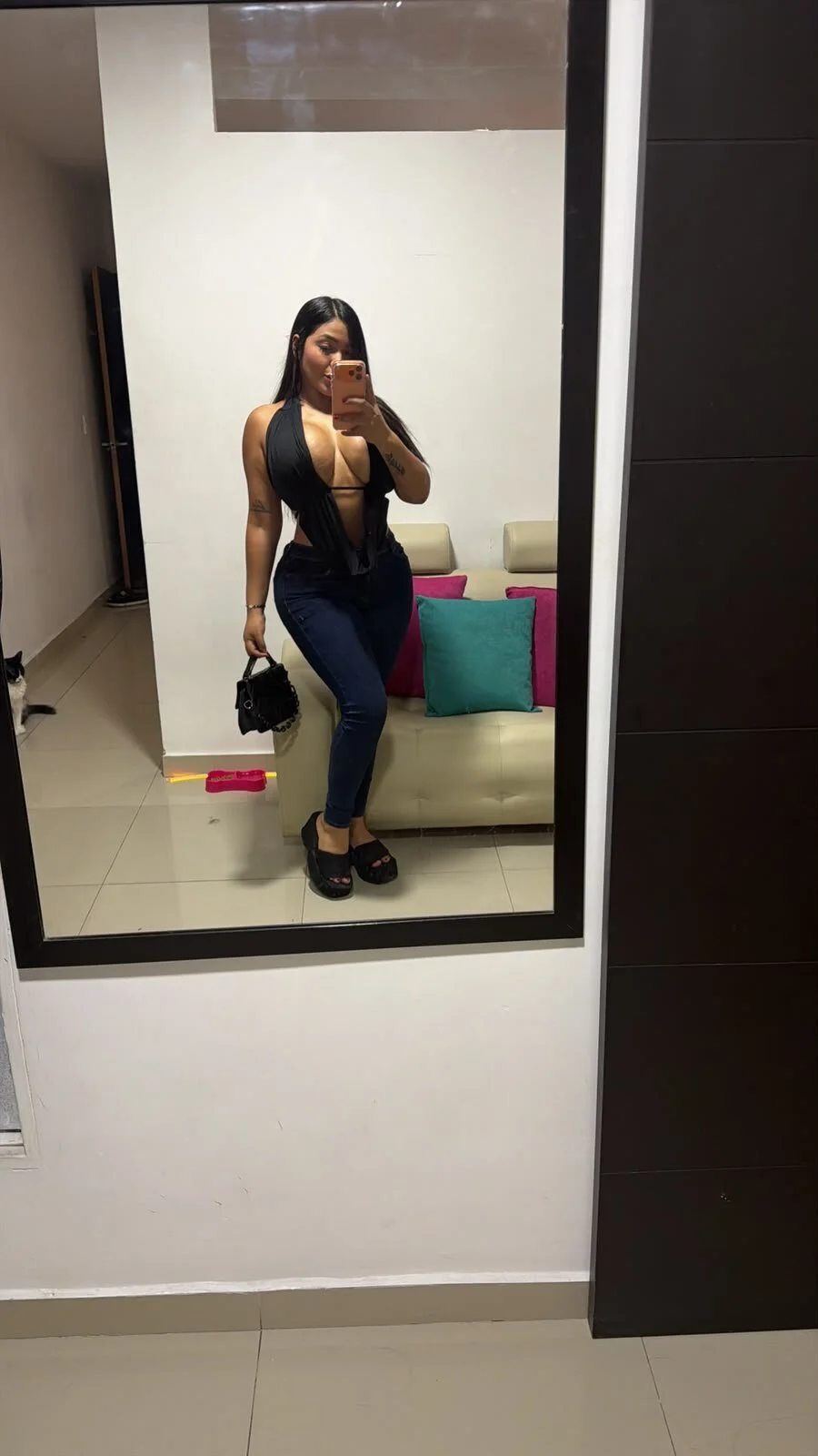 XXX Porn Photo of Nude carolinecardenass 8