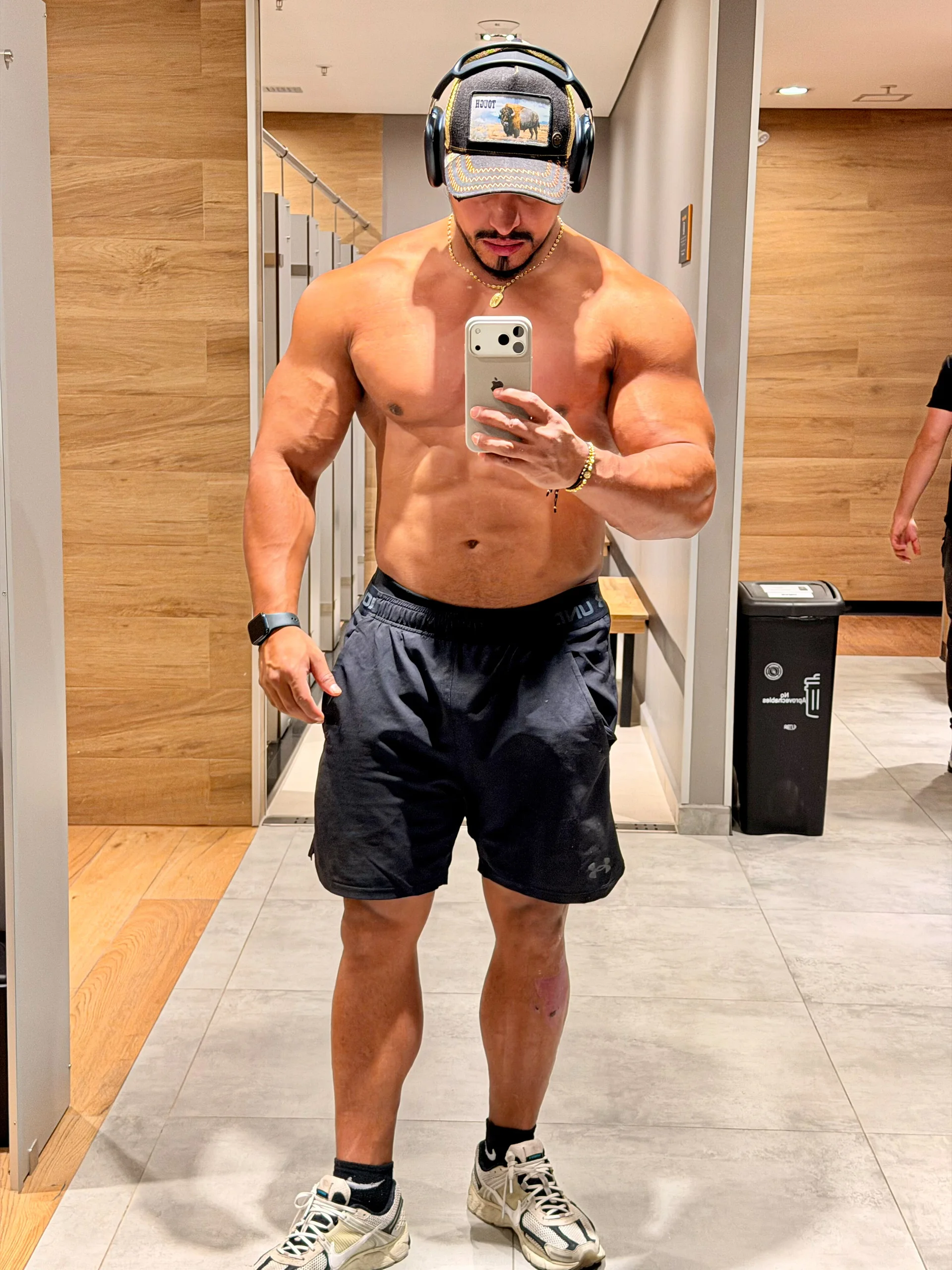 XXX Porn Photo of Nude ApoloMakris 53