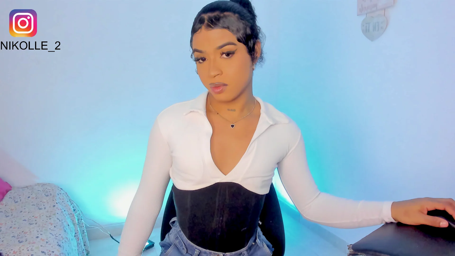 XXX Porn Photo of Nude nikolle_mistrreHots 11