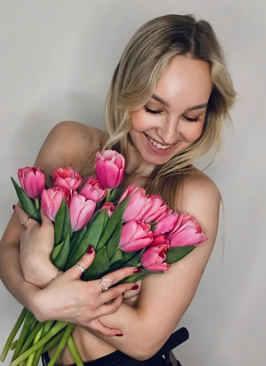 XXX Porn Photo of Nude MelodyIllves 1