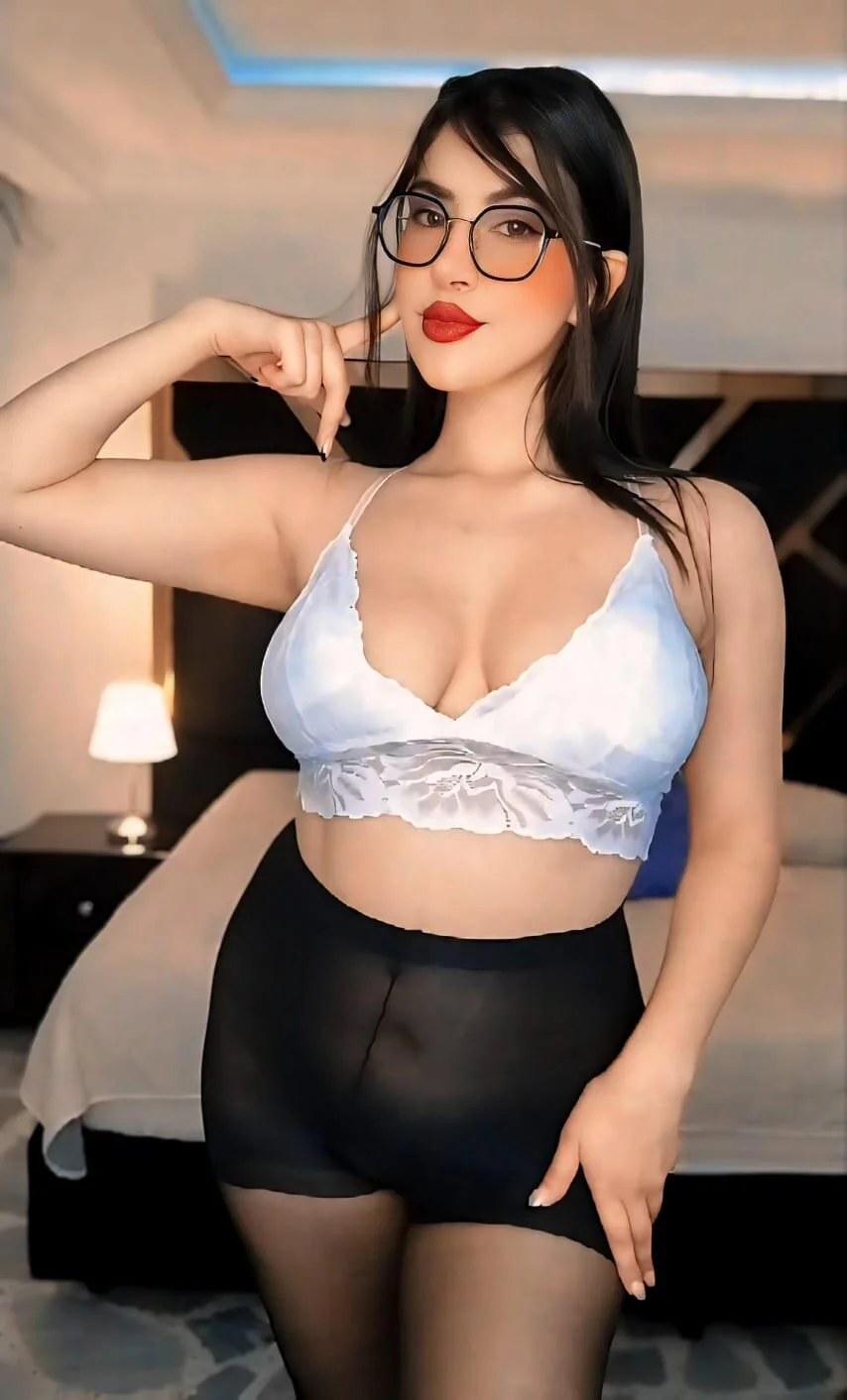 XXX Porn Photo of Nude Amelie_saenz 2