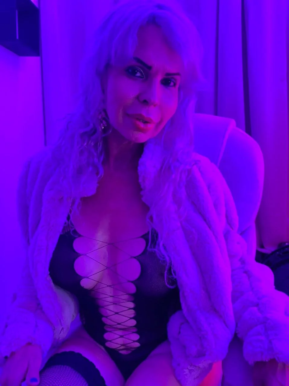 XXX Porn Photo of Nude mia_beatles 1