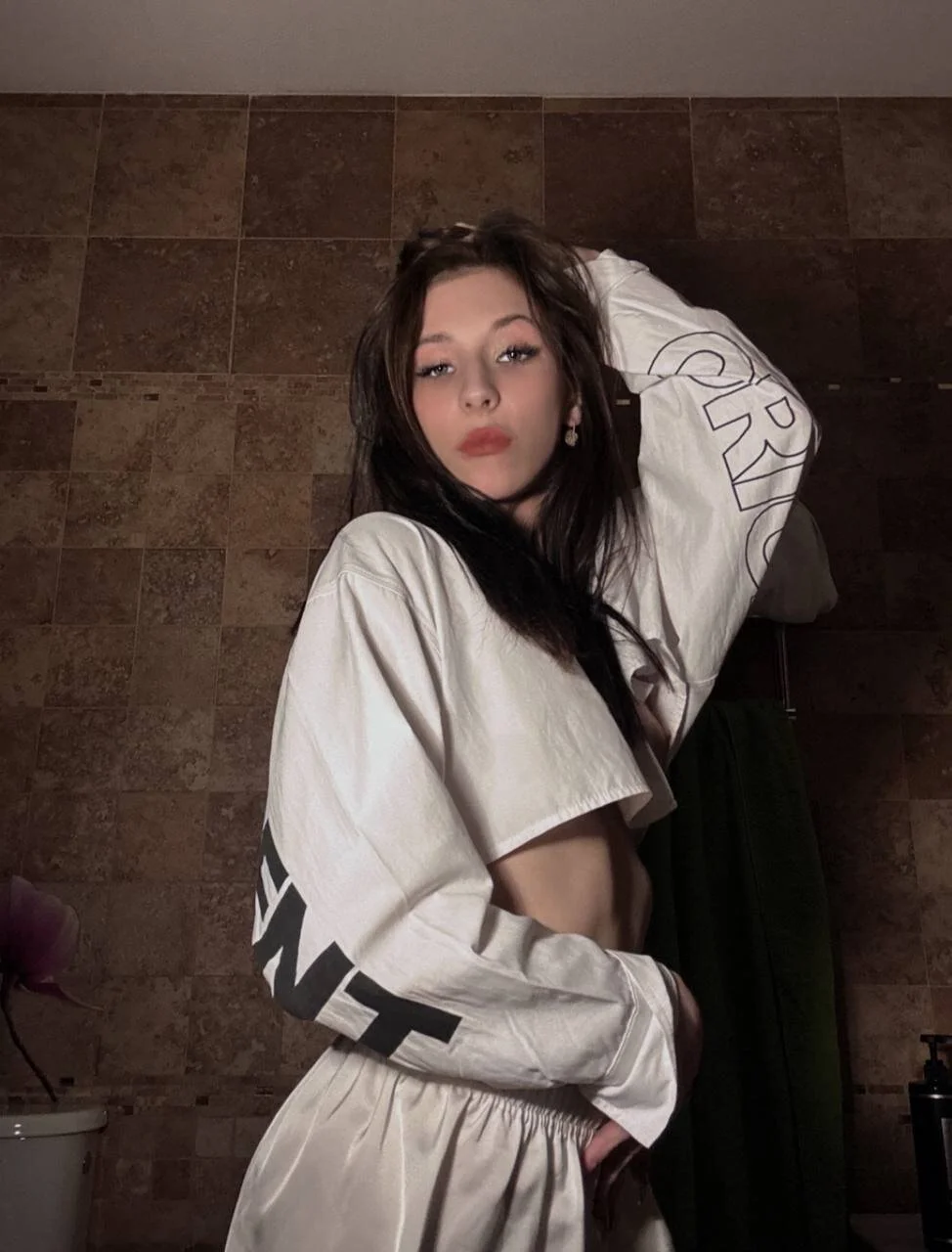 XXX Porn Photo of Nude magnificent_Destiny 1