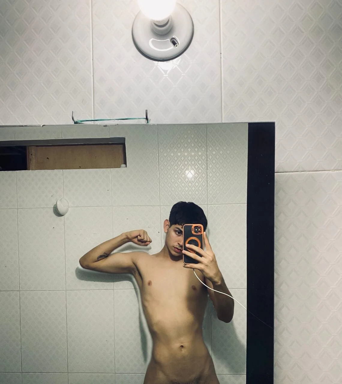 XXX Porn Photo of Nude Max_martinezz 1
