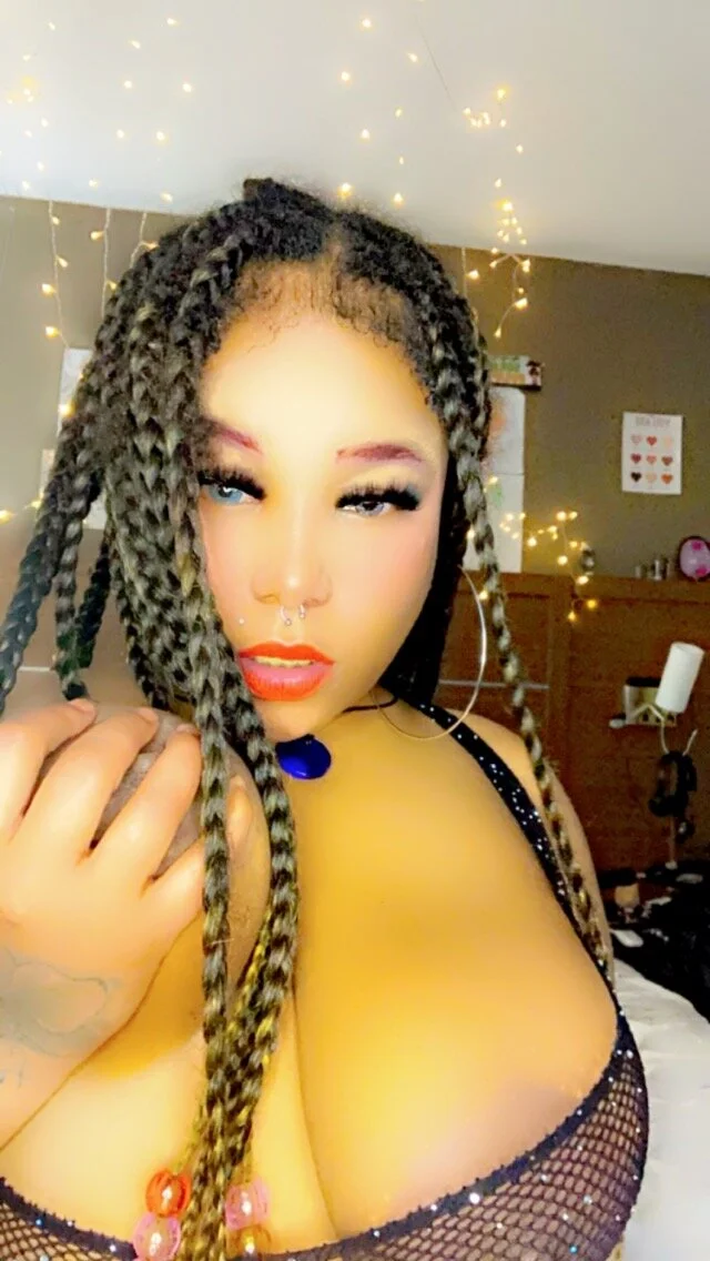 XXX Porn Photo of Nude Hazel_Grey 7