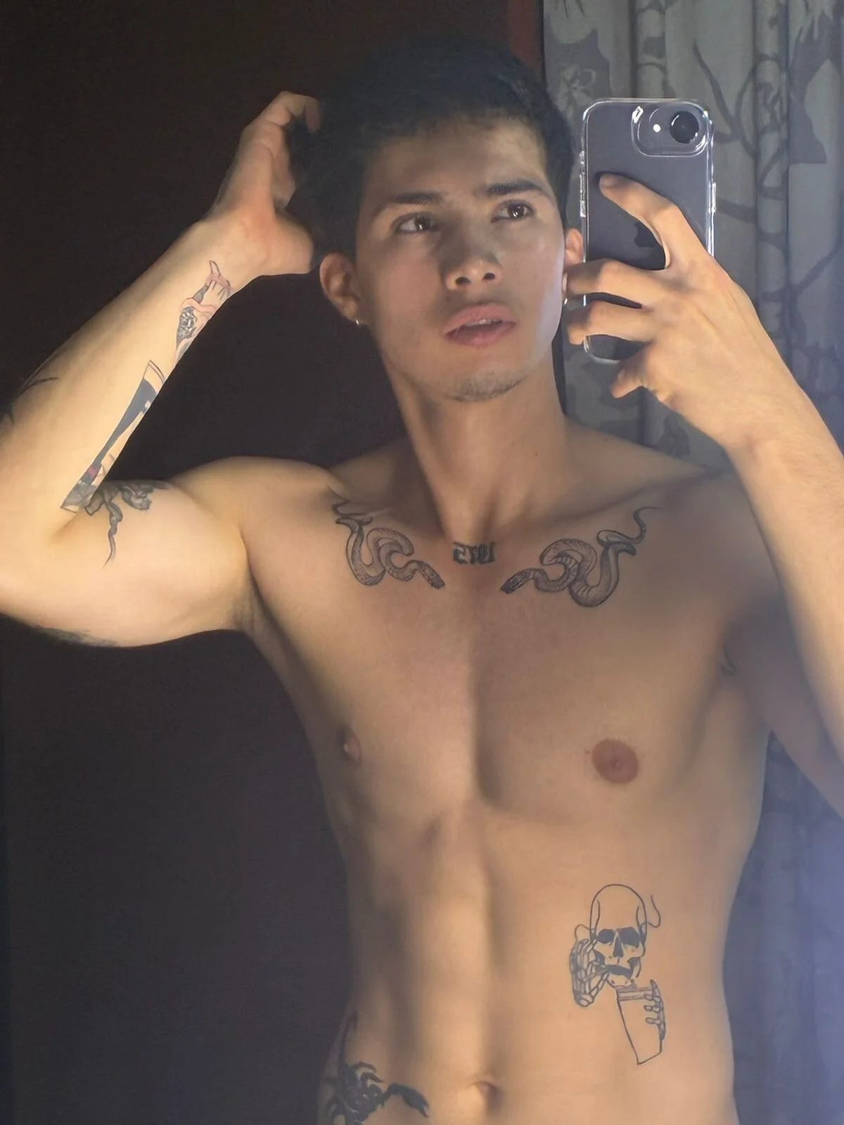 XXX Porn Photo of Nude mike_friends 4