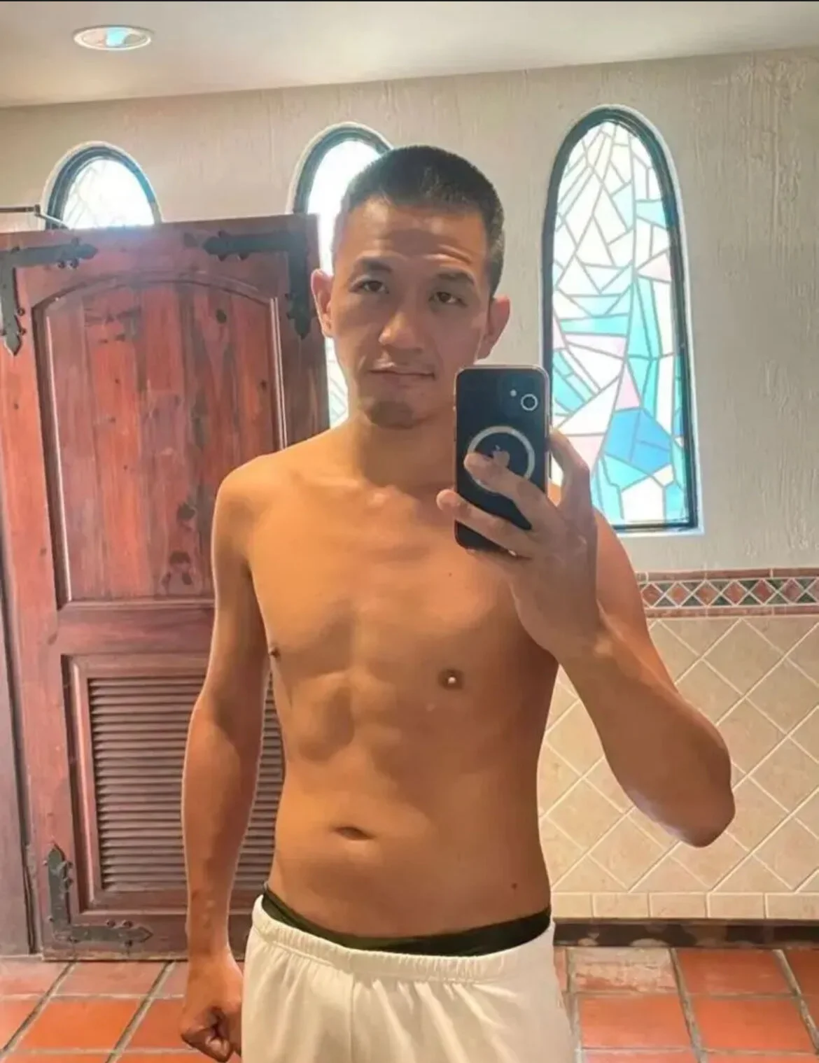XXX Porn Photo of Nude bbhiShark 1