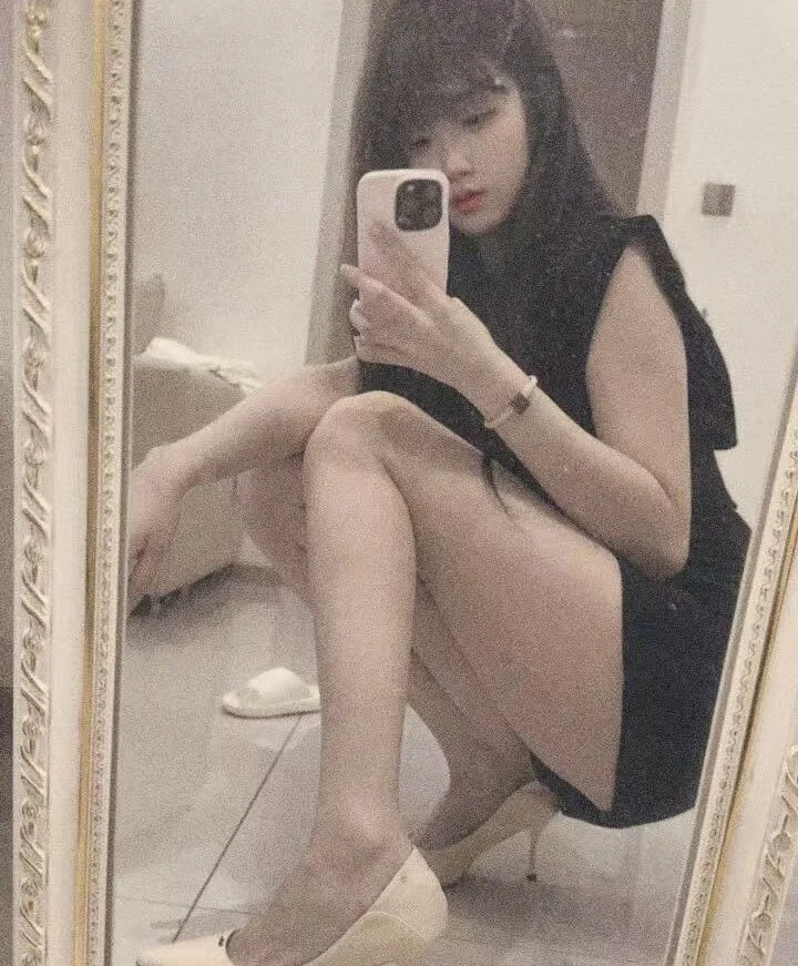 XXX Porn Photo of Nude huangjialipao0005 6