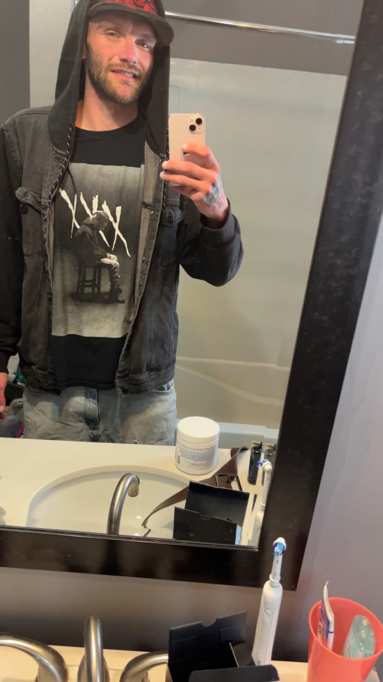 XXX Porn Photo of Nude TroubleWithChris 1