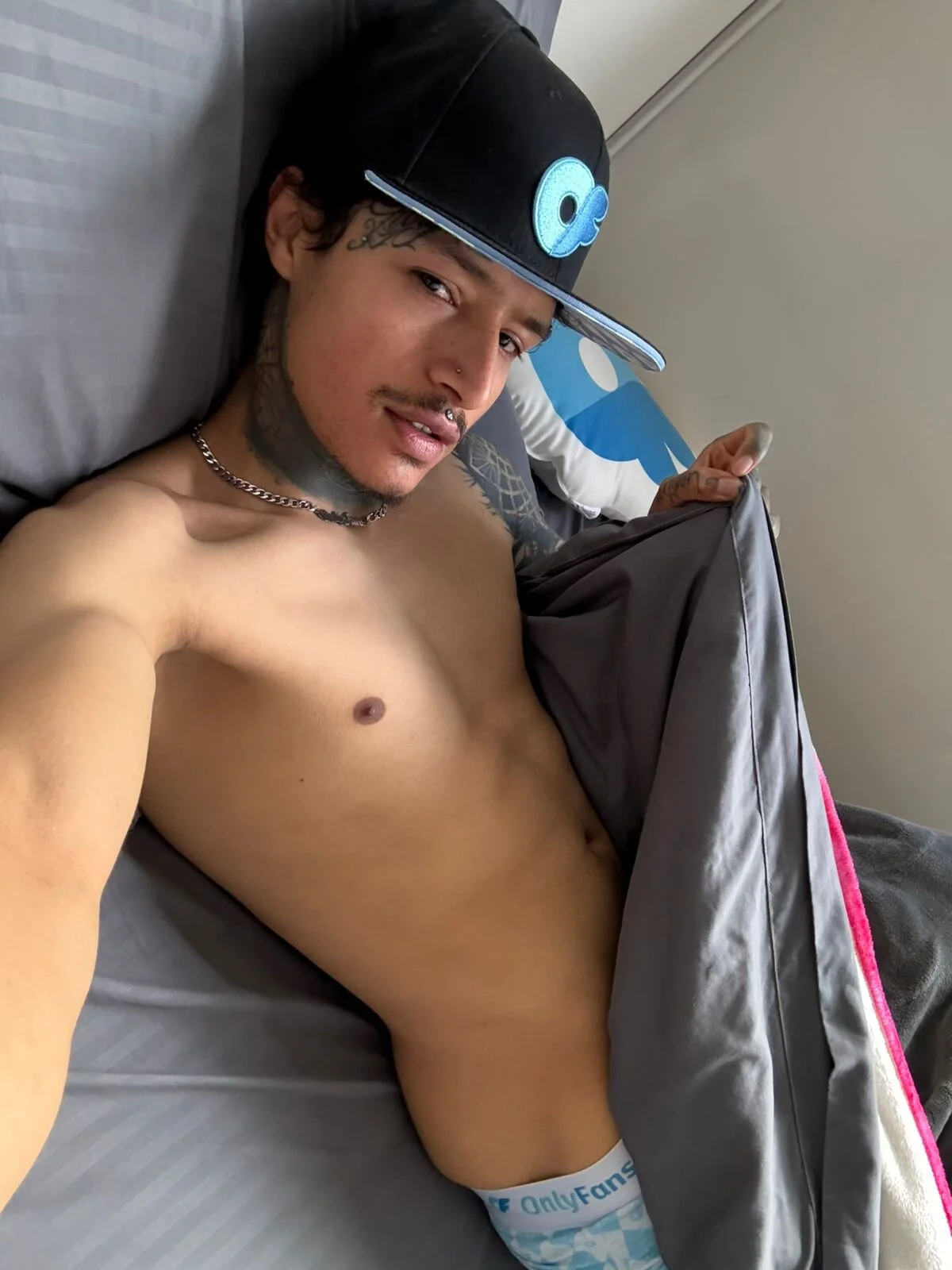 XXX Porn Photo of Nude trieone 4