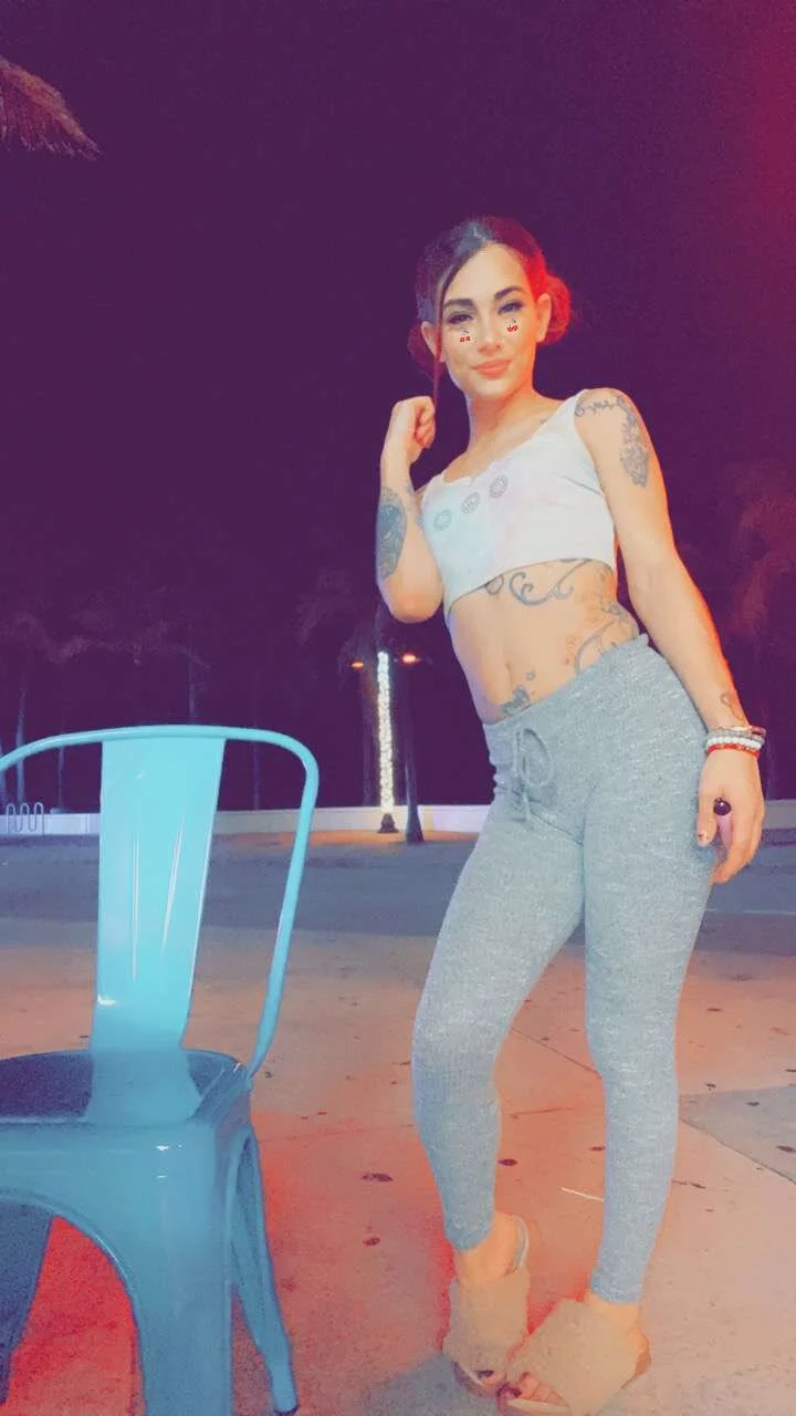 XXX Porn Photo of Nude petiteDollface 36
