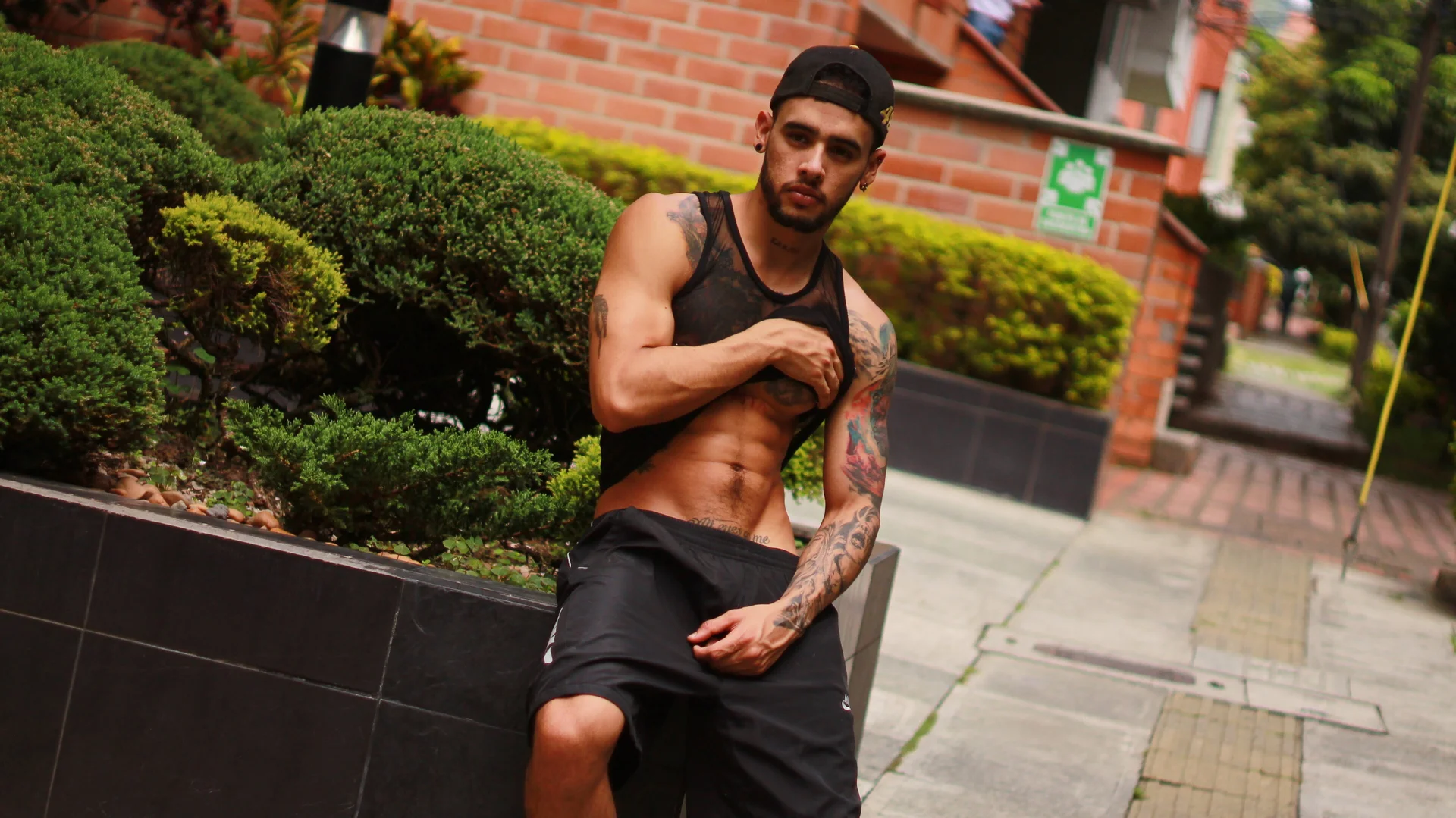 XXX Porn Photo of Nude Seth_Owner 16