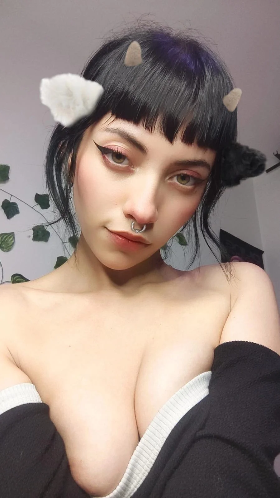 XXX Porn Photo of Nude MiaGoth_ 2
