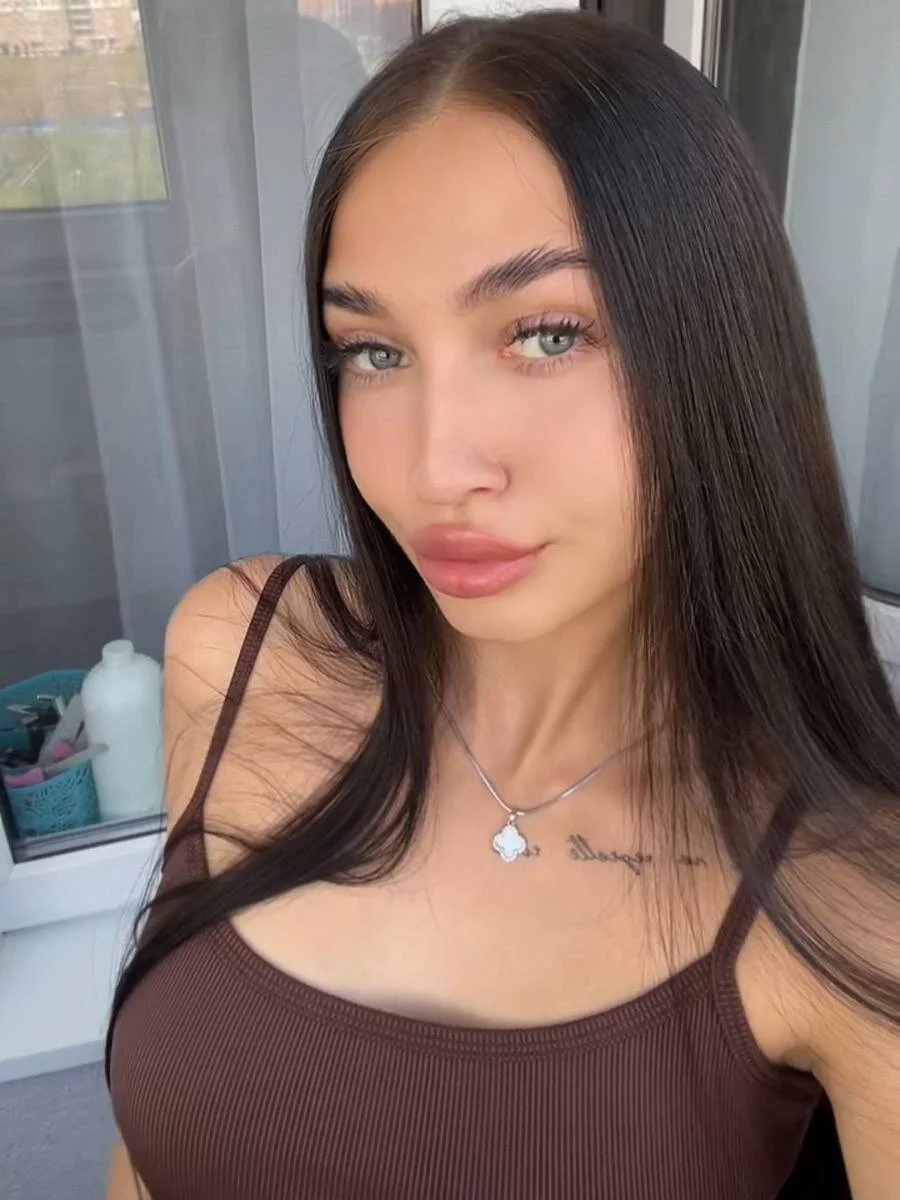 XXX Porn Photo of Nude LoisRay 4