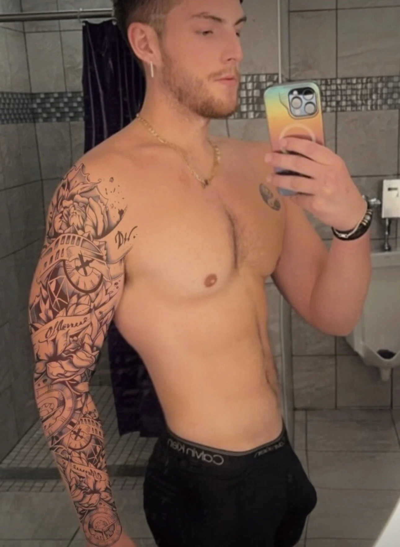 XXX Porn Photo of Nude chaseleone 2