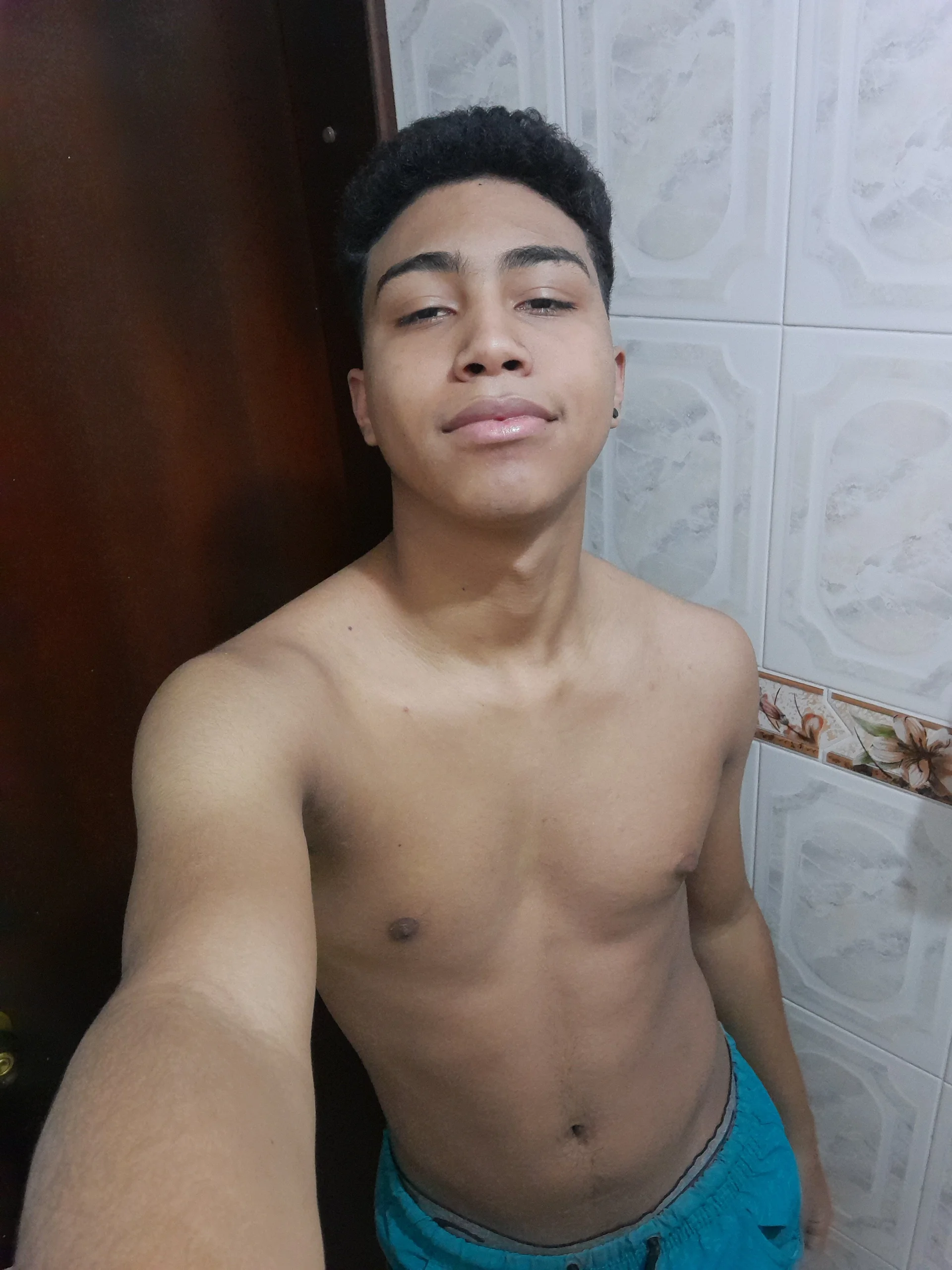 XXX Porn Photo of Nude joused_dominic 9