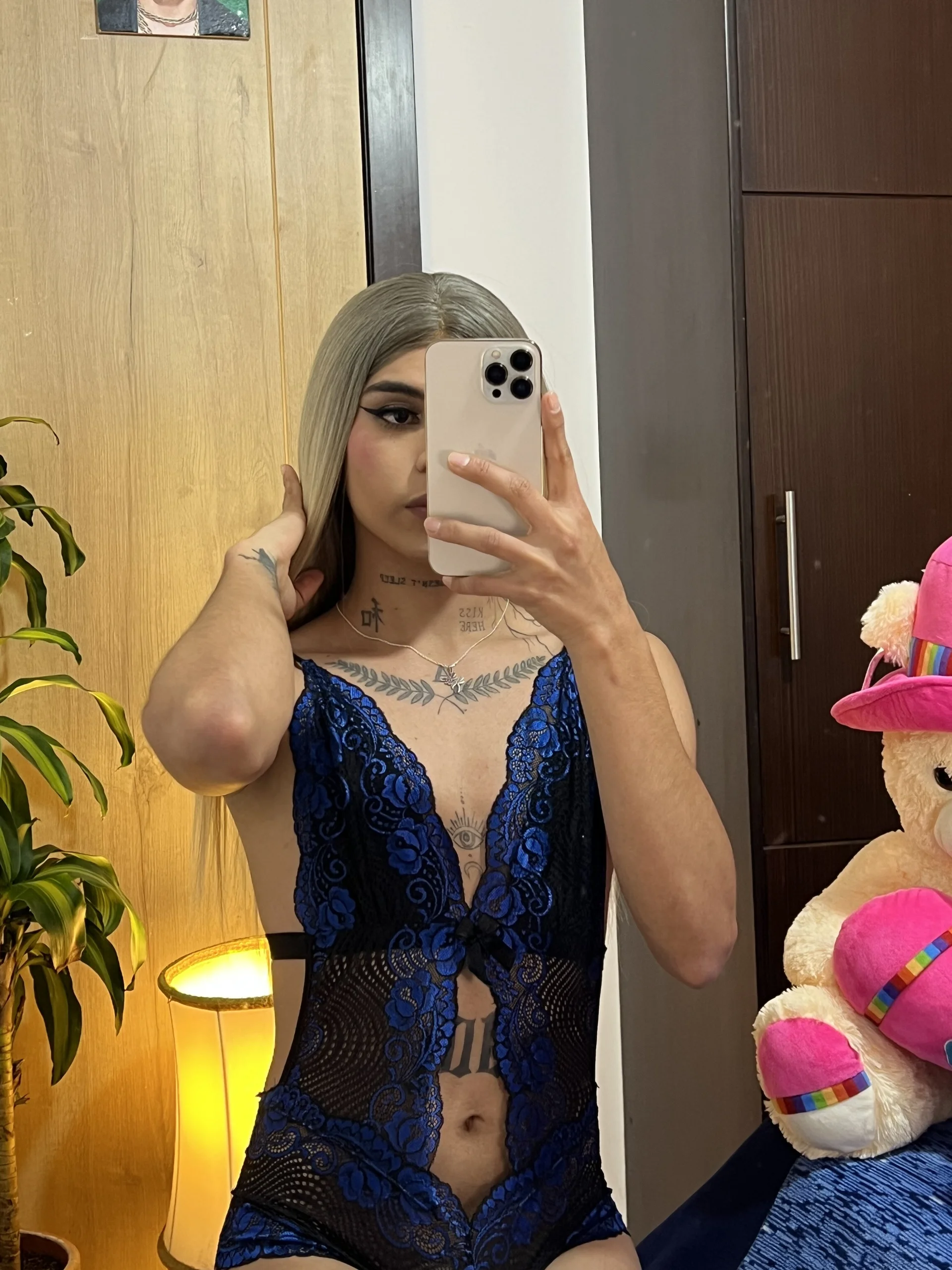 XXX Porn Photo of Nude alisoondrean_ 22