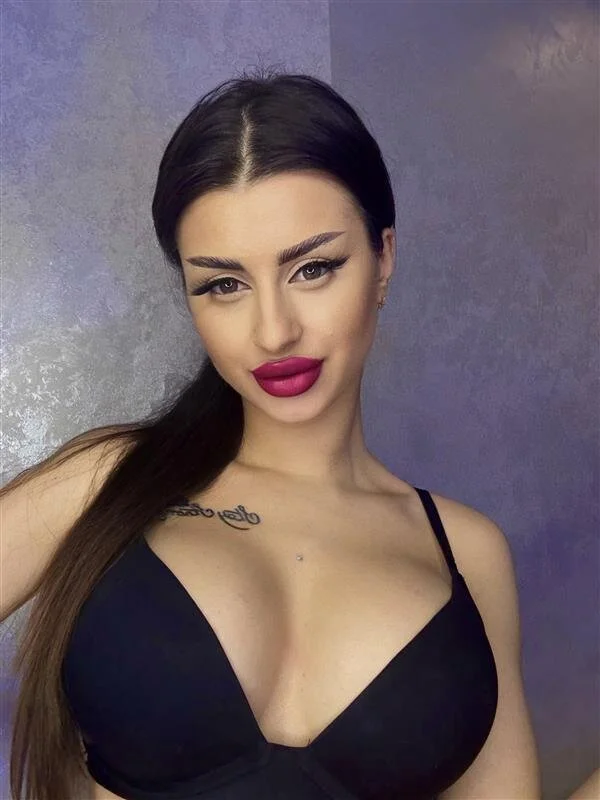 XXX Porn Photo of Nude Alice_Voss 33