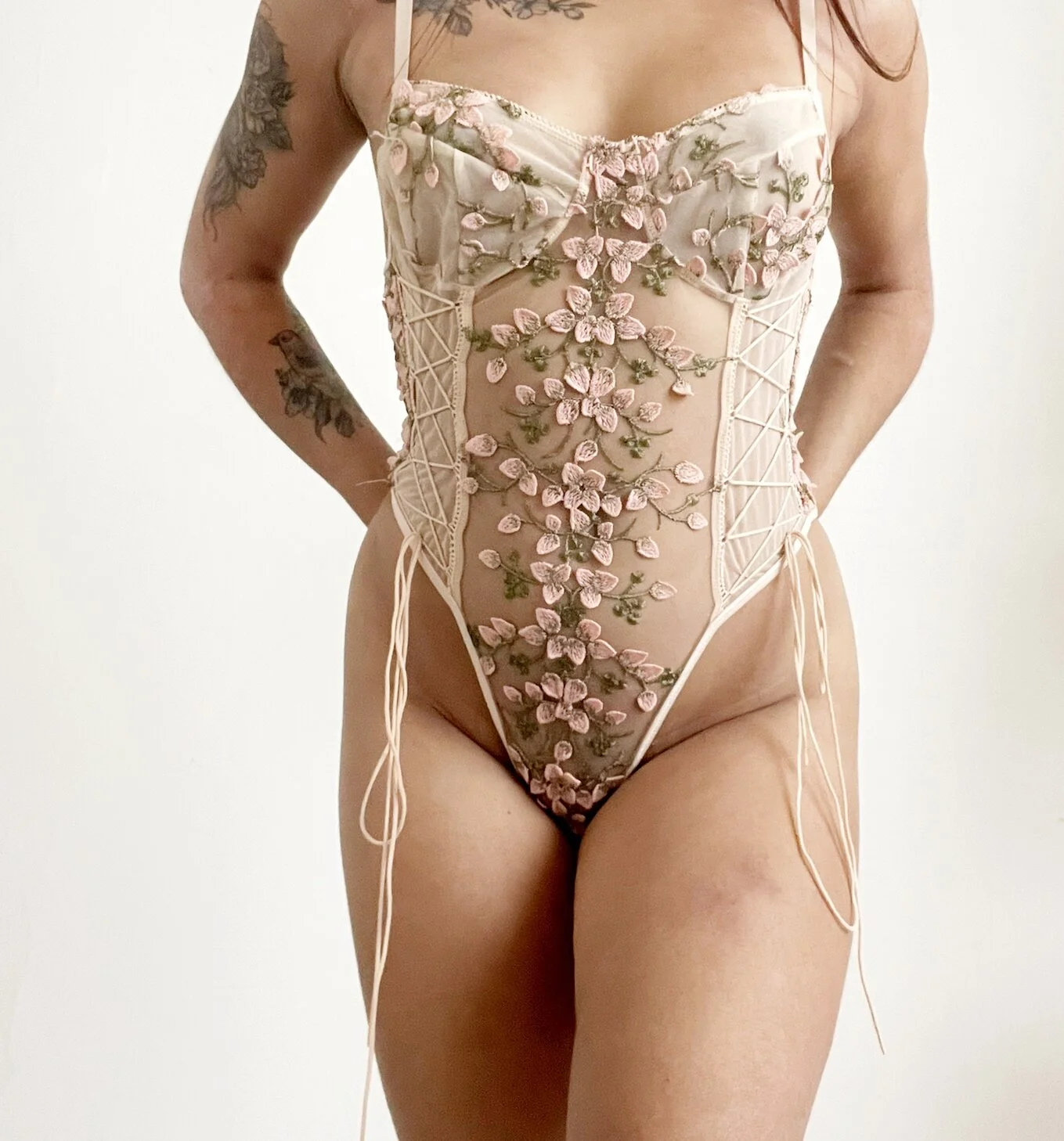 XXX Porn Photo of Nude maliamiller 4