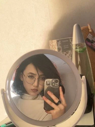XXX Porn Photo of Nude SolvedGlobe 2