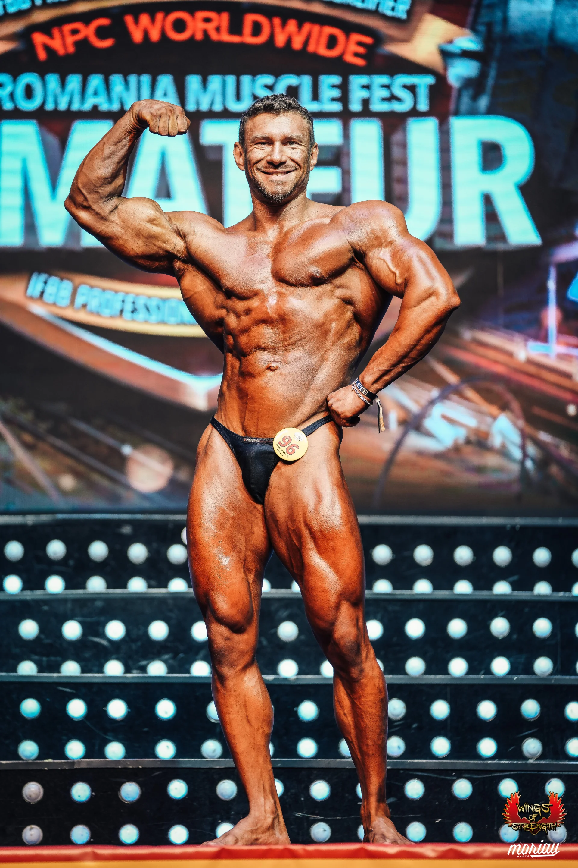 XXX Porn Photo of Nude muscularkevin 4