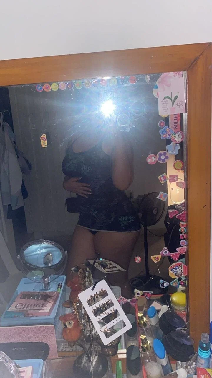 XXX Porn Photo of Nude foxy_gigi 4