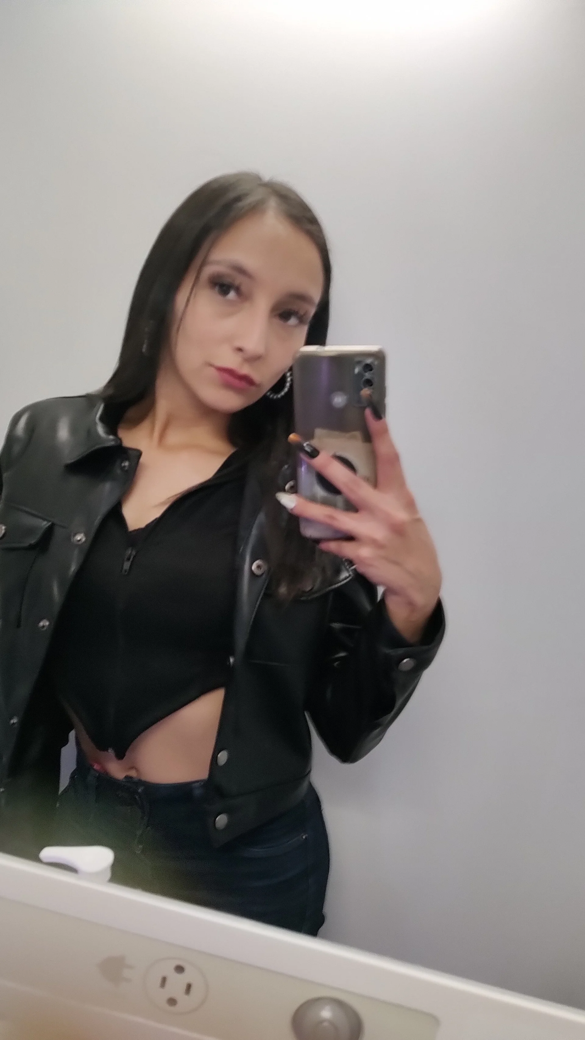 XXX Porn Photo of Nude ScarlatSultry 35