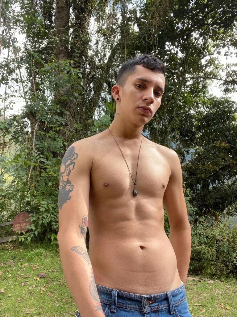 XXX Porn Photo of Nude JacoboSwam 32